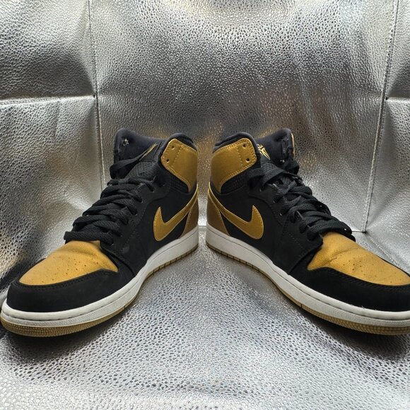 Size 9.5 Nike Air Jordan 1 Retro High Black‎ Gold White Sneaker Shoes 332550-026 main image 13